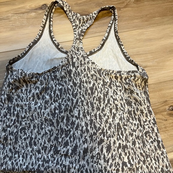 Animal Print Racerback Tank Top - Picture 3 of 3